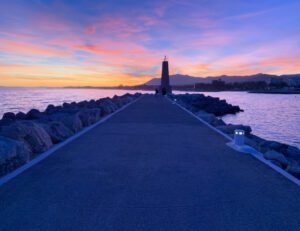Dique de Levante. Puerto Banús Marbella Guía de Marbella
