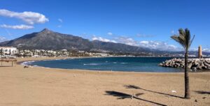 Playa de Levante. Puerto Banús Marbella. Guía de Marbella