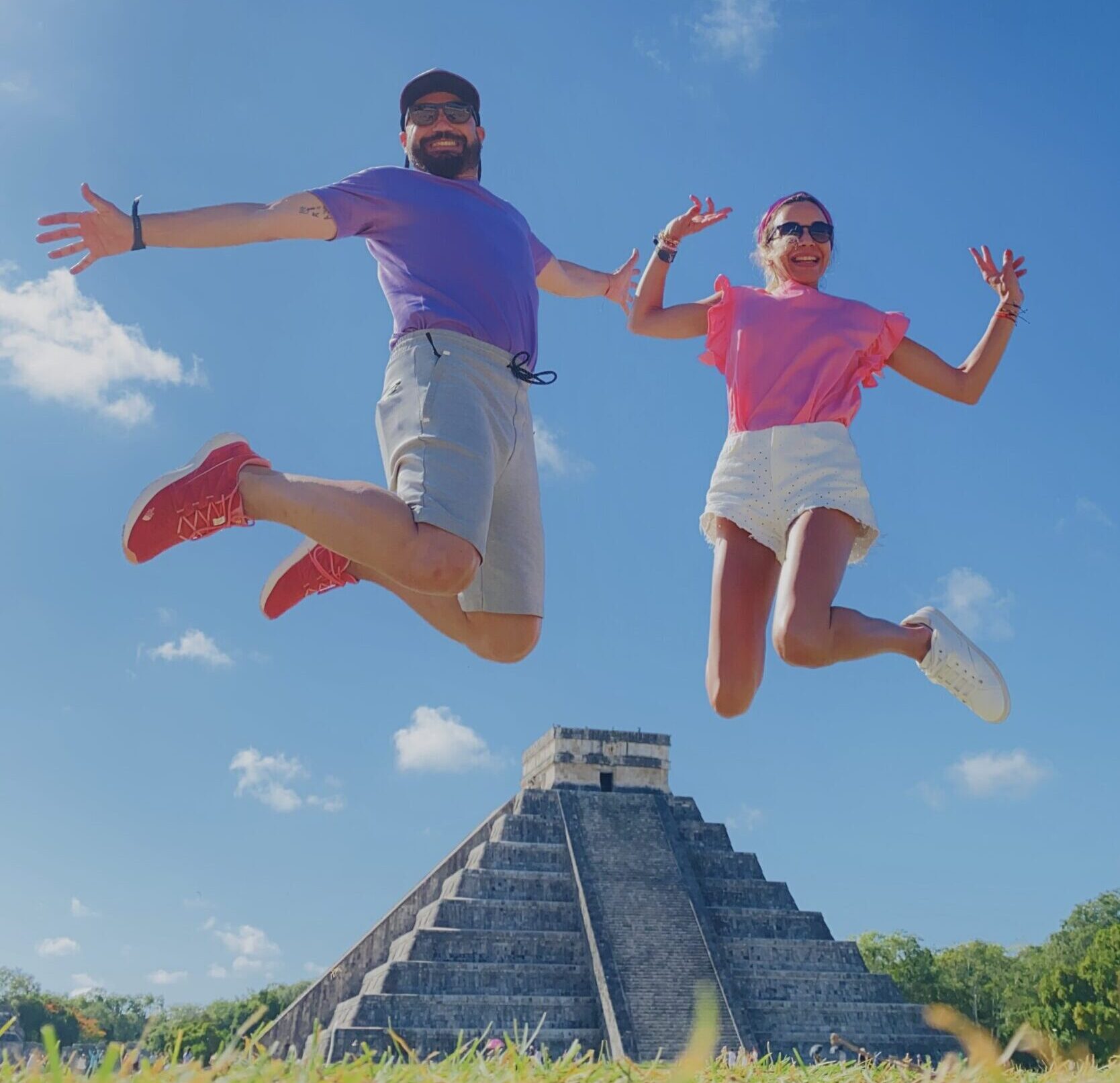 Gozando del Viaje · Gozando del Viaje · En Gozando del Viaje compartimos contigo todos los lugares del mundo que hemos visitado y te contamos en primera persona cómo hacer que tu viaje marque la diferencia. Elige un destino y nosotros te ayudamos a sacarle el mejor. Ven a gozar del Viaje! Gozando del Viaje · info@gozandodelviaje.com · En Gozando del Viaje compartimos contigo todos los lugares del mundo que hemos visitado y te contamos en primera persona cómo hacer que tu viaje marque la diferencia. Elige un destino y nosotros te ayudamos a sacarle el mejor. Ven a gozar del Viaje!