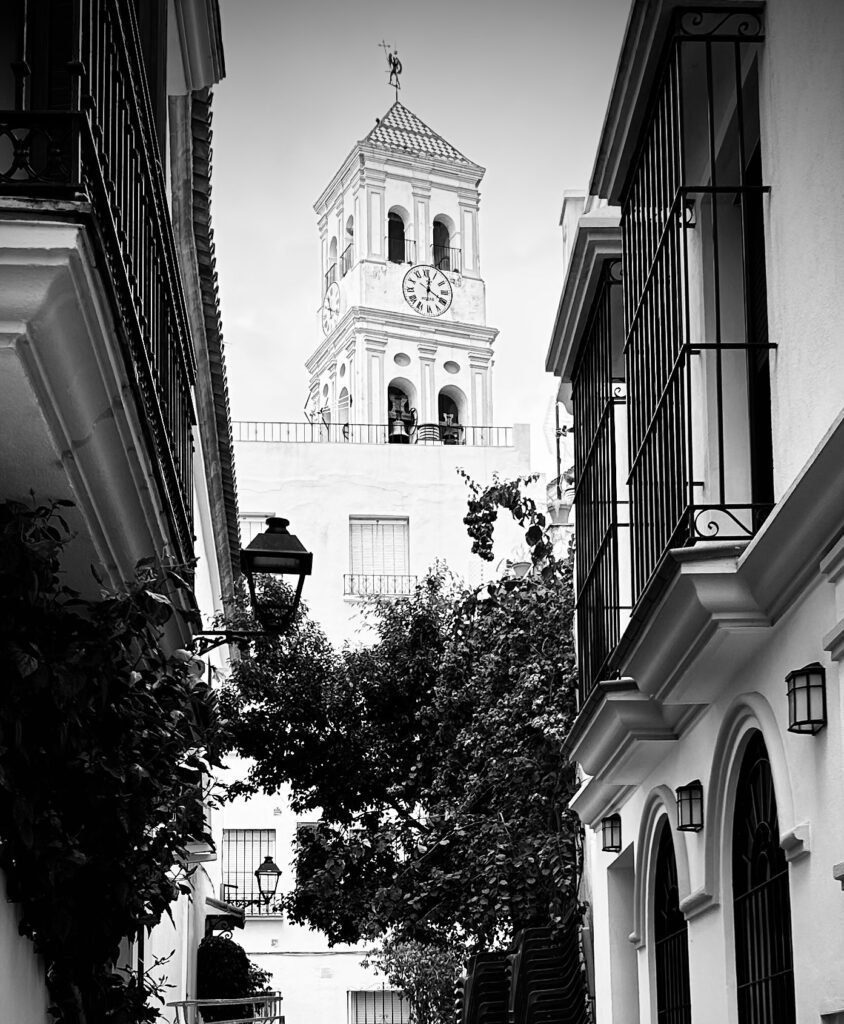 GUÍA DE MARBELLA · info@gozandodelviaje.com · En Gozando del Viaje compartimos contigo todos los lugares del mundo que hemos visitado y te contamos en primera persona cómo hacer que tu viaje marque la diferencia. Elige un destino y nosotros te ayudamos a sacarle el mejor. Ven a gozar del Viaje!